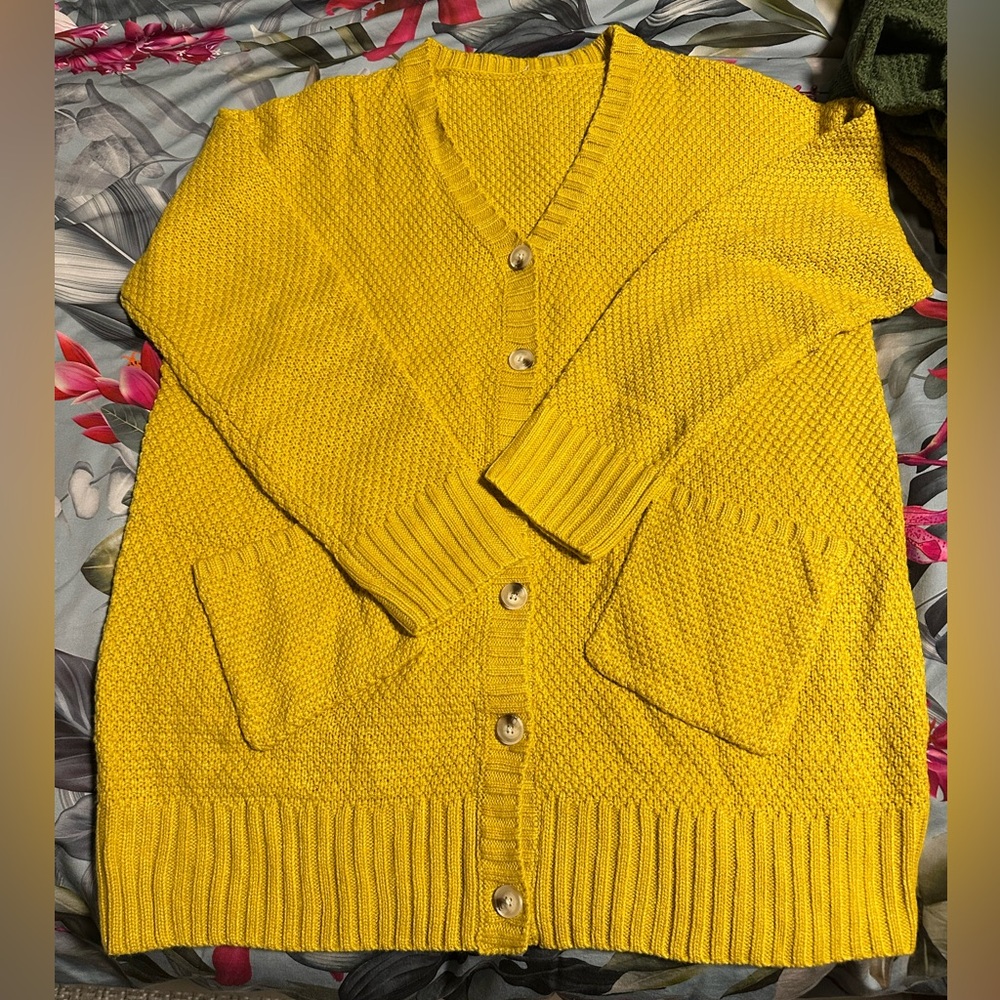 NWOT Cardigan Sweater SZ large